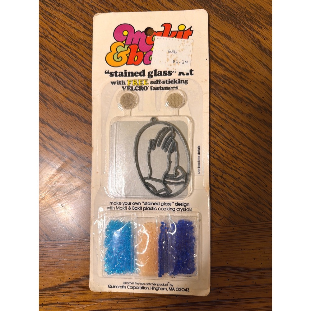 Vintage Makit & Bakit Praying Hands Stained Glass Suncatcher Kit 1978 Quincrafts